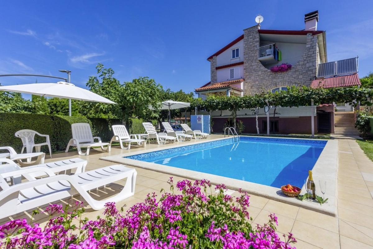 Hotel Milka In Medulin * Istrien Zewnętrze zdjęcie